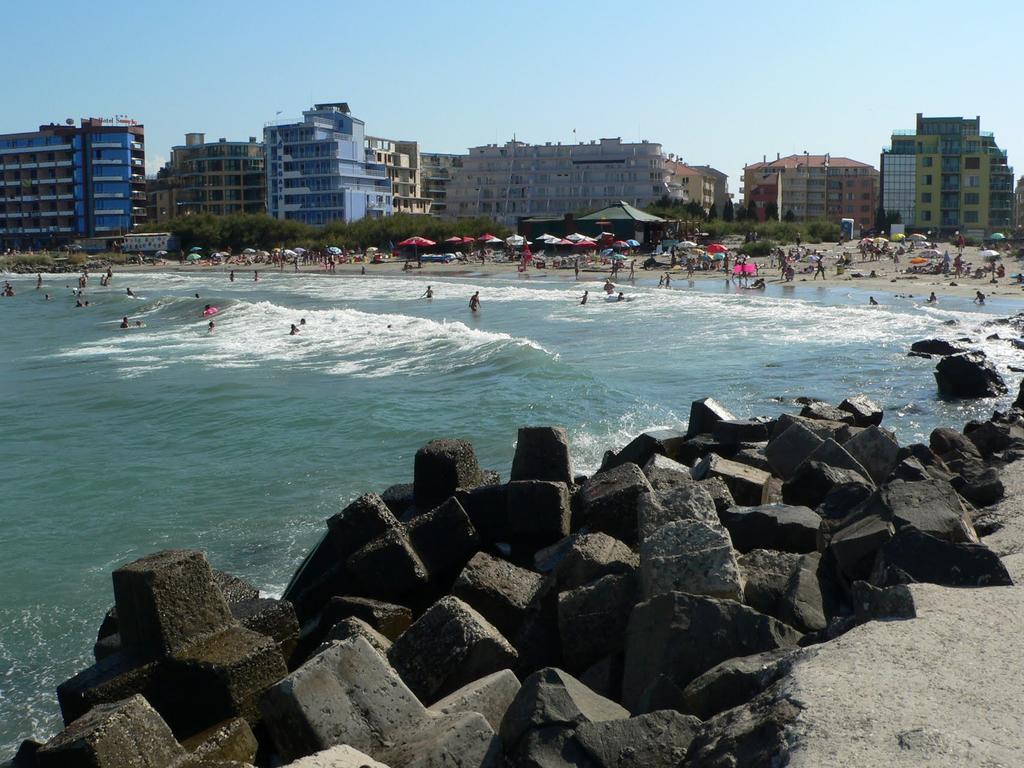 Sunny Bay Beach Hotel Pomorie Extérieur photo